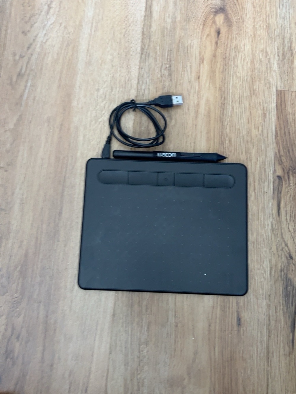 Wacom Black Graphics Tablet with Pen and USB Cable